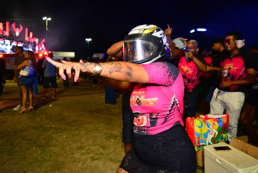  <div class='credito_fotos'>Foto: Maksuel Martins/GEA &nbsp;&nbsp;|&nbsp;&nbsp; <a href='/midias/2025/originais/20251227230515-GF00016811-F00213256.webp' download><i class='fa-solid fa-download'></i> Download</a></div>