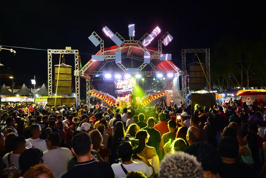  <div class='credito_fotos'>Foto: Maksuel Martins/GEA &nbsp;&nbsp;|&nbsp;&nbsp; <a href='/midias/2025/originais/20251228003405-GF00016813-F00213300.webp' download><i class='fa-solid fa-download'></i> Download</a></div>