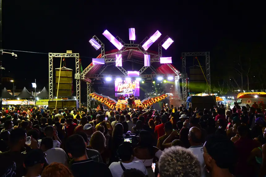  <div class='credito_fotos'>Foto: Maksuel Martins/GEA &nbsp;&nbsp;|&nbsp;&nbsp; <a href='/midias/2025/originais/20251228003406-GF00016813-F00213301.webp' download><i class='fa-solid fa-download'></i> Download</a></div>