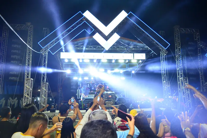  <div class='credito_fotos'>Foto: Maksuel Martins/GEA &nbsp;&nbsp;|&nbsp;&nbsp; <a href='/midias/2025/originais/20251228004052-GF00016812-F00213316.webp' download><i class='fa-solid fa-download'></i> Download</a></div>