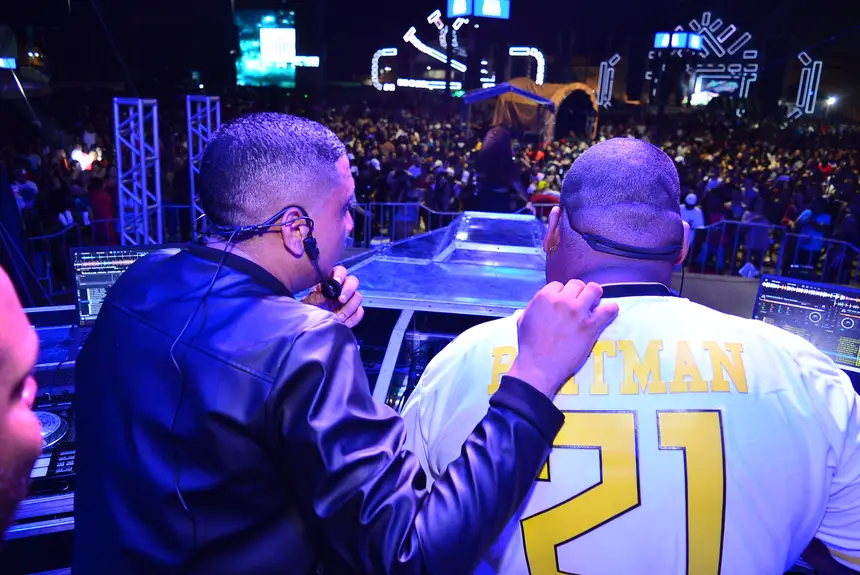  <div class='credito_fotos'>Foto: Maksuel Martins/GEA &nbsp;&nbsp;|&nbsp;&nbsp; <a href='/midias/2025/originais/20251228004107-GF00016812-F00213326.webp' download><i class='fa-solid fa-download'></i> Download</a></div>