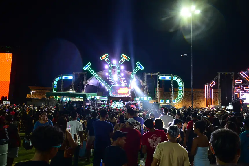  <div class='credito_fotos'>Foto: Maksuel Martins/GEA &nbsp;&nbsp;|&nbsp;&nbsp; <a href='/midias/2025/originais/20251228031016-GF00016817-F00213414.webp' download><i class='fa-solid fa-download'></i> Download</a></div>