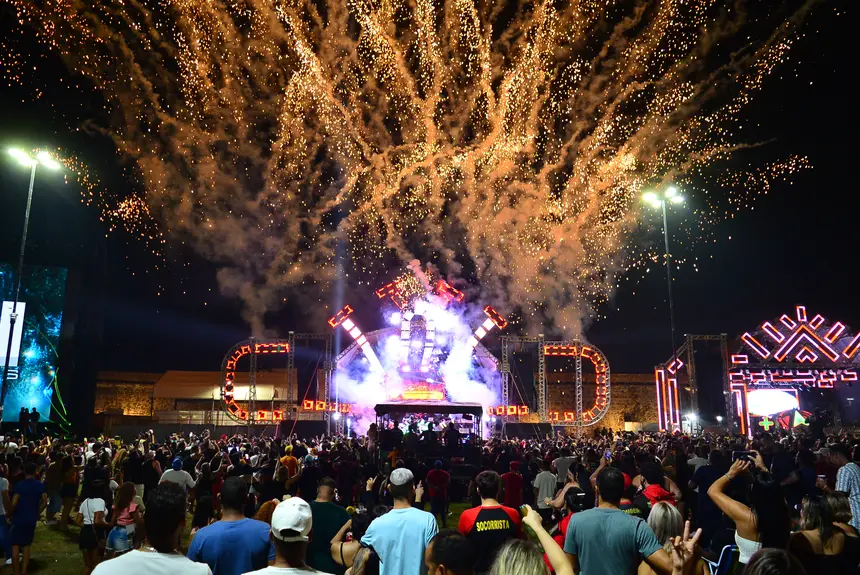  <div class='credito_fotos'>Foto: Maksuel Martins/GEA &nbsp;&nbsp;|&nbsp;&nbsp; <a href='/midias/2025/originais/20251228031028-GF00016817-F00213422.webp' download><i class='fa-solid fa-download'></i> Download</a></div>