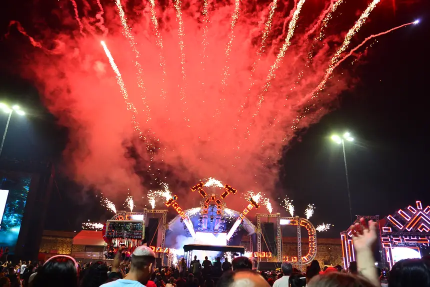  <div class='credito_fotos'>Foto: Maksuel Martins/GEA &nbsp;&nbsp;|&nbsp;&nbsp; <a href='/midias/2025/originais/20251228031054-GF00016817-F00213440.webp' download><i class='fa-solid fa-download'></i> Download</a></div>