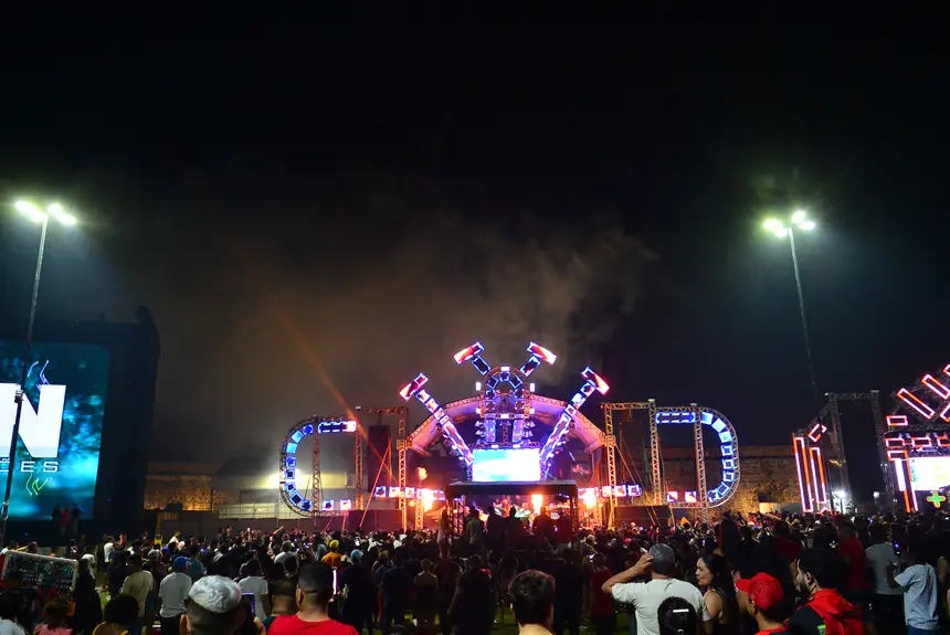  <div class='credito_fotos'>Foto: Maksuel Martins/GEA &nbsp;&nbsp;|&nbsp;&nbsp; <a href='/midias/2025/originais/20251228031105-GF00016817-F00213448.webp' download><i class='fa-solid fa-download'></i> Download</a></div>