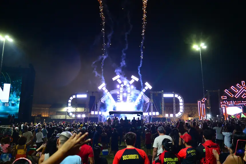  <div class='credito_fotos'>Foto: Maksuel Martins/GEA &nbsp;&nbsp;|&nbsp;&nbsp; <a href='/midias/2025/originais/20251228031108-GF00016817-F00213450.webp' download><i class='fa-solid fa-download'></i> Download</a></div>