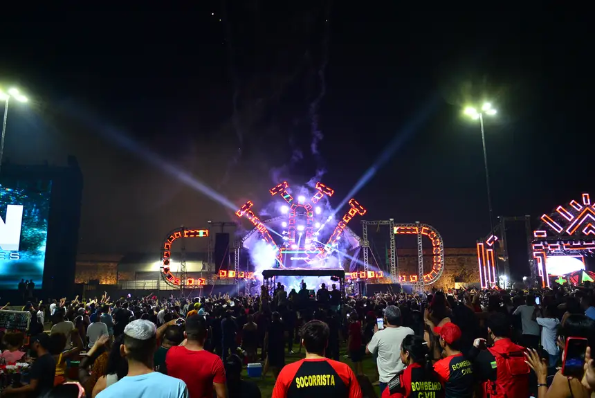  <div class='credito_fotos'>Foto: Maksuel Martins/GEA &nbsp;&nbsp;|&nbsp;&nbsp; <a href='/midias/2025/originais/20251228031109-GF00016817-F00213451.webp' download><i class='fa-solid fa-download'></i> Download</a></div>