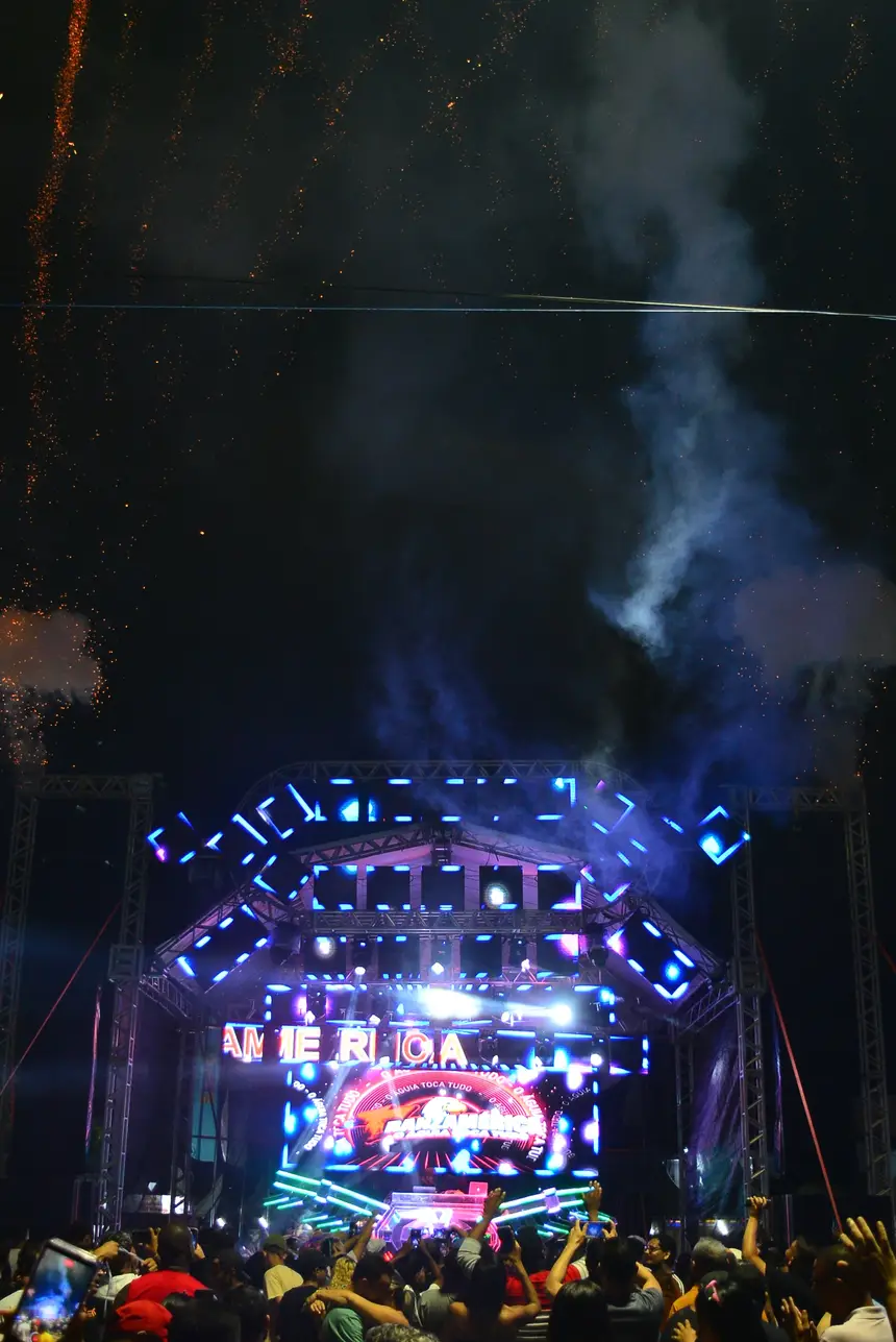  <div class='credito_fotos'>Foto: Maksuel Martins/GEA &nbsp;&nbsp;|&nbsp;&nbsp; <a href='/midias/2025/originais/20251228033817-GF00016818-F00213458E.webp' download><i class='fa-solid fa-download'></i> Download</a></div>