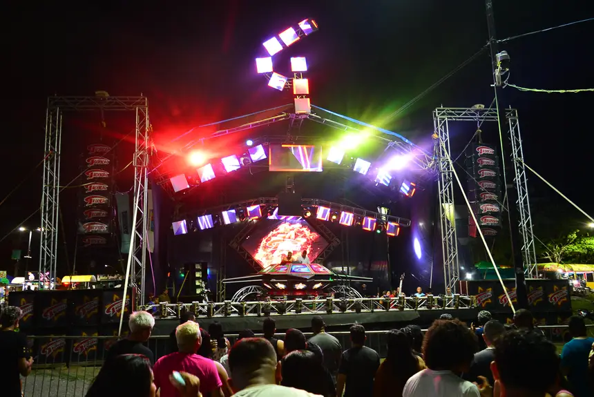  <div class='credito_fotos'>Foto: Maksuel Martins/GEA &nbsp;&nbsp;|&nbsp;&nbsp; <a href='/midias/2025/originais/20251228041736-GF00016819-F00213491.webp' download><i class='fa-solid fa-download'></i> Download</a></div>