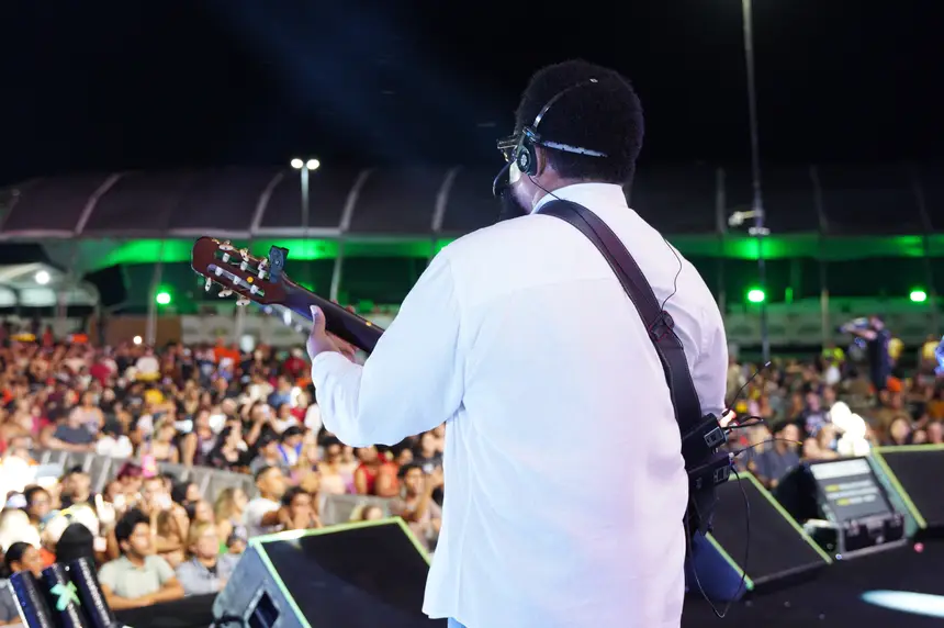  <div class='credito_fotos'>Foto: Lidiane Lima/GEA &nbsp;&nbsp;|&nbsp;&nbsp; <a href='/midias/2025/originais/20251228225249-GF00016824-F00213740.webp' download><i class='fa-solid fa-download'></i> Download</a></div>