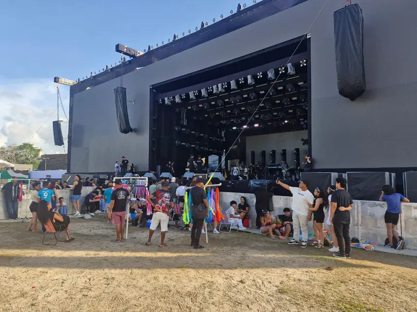 Anitta sobe ao palco do Anfiteatro da Fortaleza de São José de Macapá, compondo a programação com artistas locais, a partir das 20h, em um show gratuito que promete reunir uma multidão e transformar a capital em um grande espetáculo de música, dança e celebração.