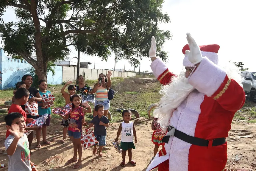 O Papai Noel o grande chamego das criança para registrar cada momentos .