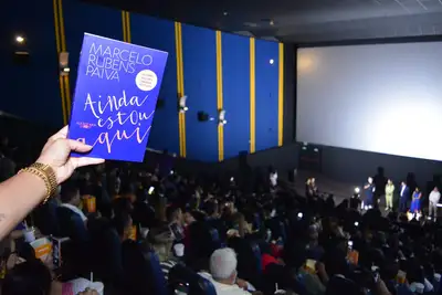 galeria: Exibição do filme "Ainda Estou Aqui"