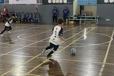 notícia: Com apoio do Governo do Estado, Copa Série A1 Sub-9 e Sub-13 de Futsal reúne 24 equipes de Macapá e Santana