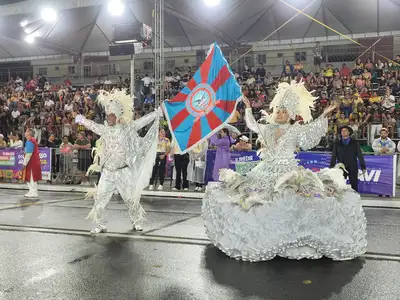 galeria: Carnaval 2025: Emissários da Cegonha abre segundo dia de desfiles com 'Senhor de Si' enaltecendo a força da superação