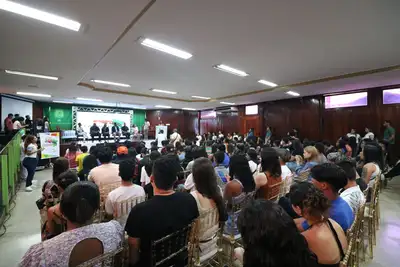 notícia: Governo do Estado recebe Caravana que celebra 20 anos de Políticas Públicas de Juventude
