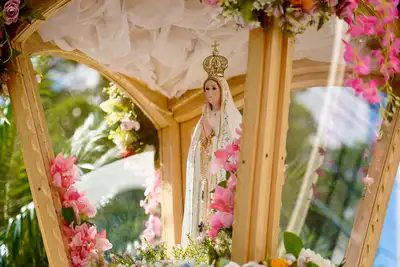 notícia: Pela primeira vez, sede do Executivo do Amapá recebe a imagem peregrina de Nossa Senhora de Fátima para celebrar honraria com servidores