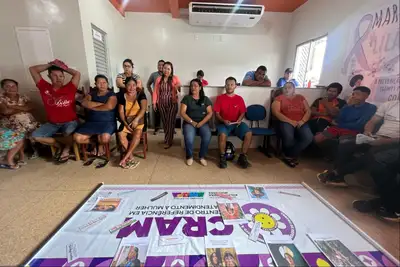 notícia: Indígenas participam de palestra sobre igualdade de gênero ministrada pelo Governo do Amapá e casa de apoio, em Oiapoque