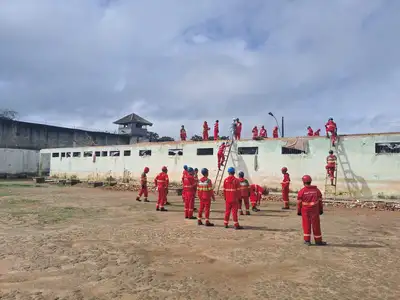 notícia: Governo do Amapá realiza troca de telhados dos pavilhões do Iapen