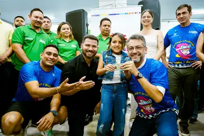 notícia: ‘Equipa Super Fácil’: governador Clécio Luís estrutura e entrega mobílias e equipamentos para unidade do Laranjal do Jari, no Sul do Amapá
