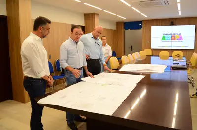 galeria:  Reunião com Presidente do Hospital de Amor, Henrique Prata, e Equipe Técnica do Governo do Estado