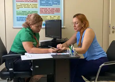 notícia: Servidores da Procuradoria Geral do Estado recebem serviços do Projeto TEAcolho em Macapá