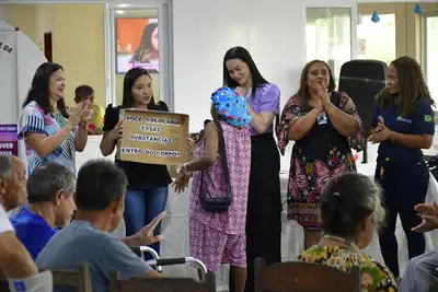 notícia: Governo do Amapá alerta idosos do Abrigo São José sobre os danos causados pelo tabagismo