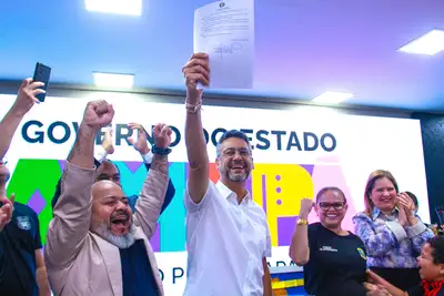notícia: Governador Clécio Luís anuncia reestruturação salarial para mais de 200 servidores efetivos da Fundação Socioeducativa do Amapá