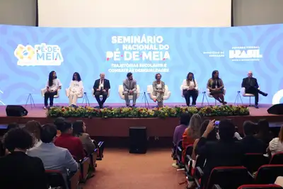 notícia: Governo do Amapá participa do 1° Seminário Nacional do Programa Pé de Meia, em Brasília