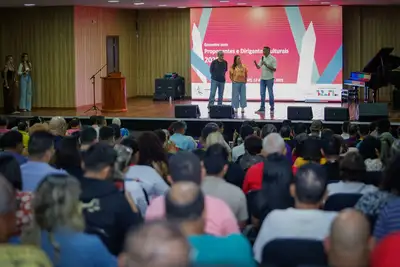 notícia: Governos do Amapá e Federal promovem encontro de cultura para dialogar sobre Lei Rouanet