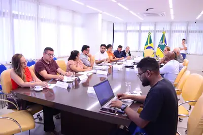 notícia: Governo do Amapá dialoga sobre reestruturação das carreiras com sindicatos de profissionais da saúde