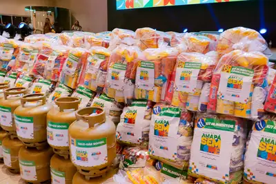 galeria:  Entrega de cestas básicas do Amapá Sem Fome na Assembleia de Deus