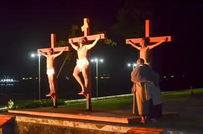 galeria:  Espetáculo “Uma Cruz para Jesus”  - Sexta-feira Santa