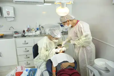 notícia: Governo do Amapá leva atendimento odontológico humanizado do Mais Sorriso Azul para crianças autistas em Santana