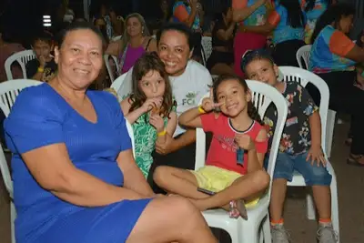 notícia: ‘Quando o cinema vem até as crianças, acontece uma explosão de sentimentos’, diz moradora do habitacional São José durante ‘Páscoa Encantada’