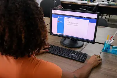 notícia: Governo do Amapá alerta estudantes sobre final do prazo para solicitação de isenção da taxa do Enem nesta sexta-feira, 25