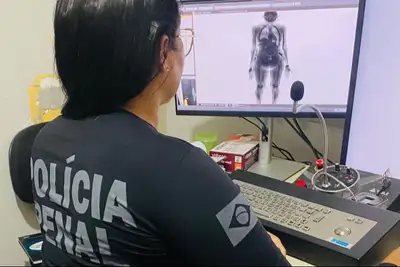 notícia: Iapen registra marco histórico com prisão em flagrante de 10 visitantes que tentavam entrar com drogas e materiais ilícitos no instituto