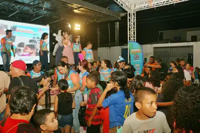notícia: Governo do Amapá leva 'Páscoa Encantada' para 1,2 mil moradores do bairro Parque Aeroportuário, em Macapá