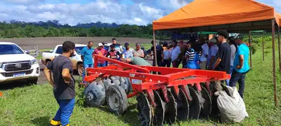 notícia: Governo do Amapá realiza evento sobre implantação de capineira para produtores de Pedra Branca do Amapari