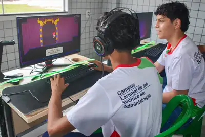 notícia: Desenvolvedores amapaenses mostram jogos eletrônicos e inspiram jovens durante 'Inova Vale do Jari', do Governo do Estado