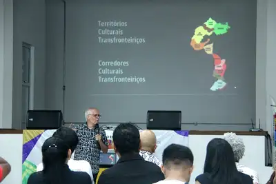 notícia: Governos do Amapá e Federal promovem ciclo sobre 'Política Nacional de Fronteira' com foco na cultura transfronteiriça
