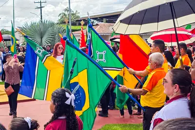 Foto: Jessé Matos/Agência Grito Cerimônia de hasteamento das bandeiras do Brasil, do Amapá e do município