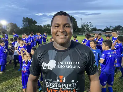 Foto: Sharlot Sandim Joshua Ítalo celebra a entrega do novo Natizão