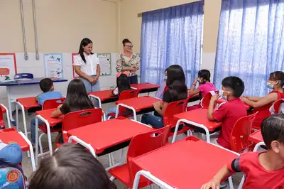 notícia: Governo do Amapá inicia aulas na Escola Estadual José Antônio da Silva, no Habitacional Vila dos Oliveiras