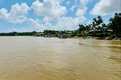 notícia: Governo do Amapá envia equipe para garantir assistência a famílias afetadas por erosão do solo no arquipélago do Bailique, em Macapá