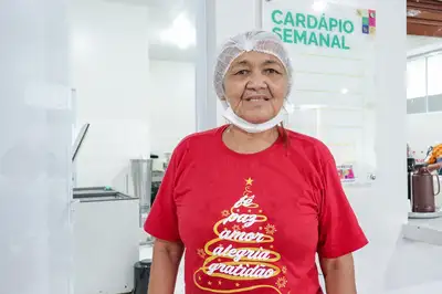 notícia: 'É o melhor conforto que uma cozinheira pode ter’, diz funcionária da Escola Dr. Coaracy Nunes sobre nova estrutura entregue pelo Governo do Amapá