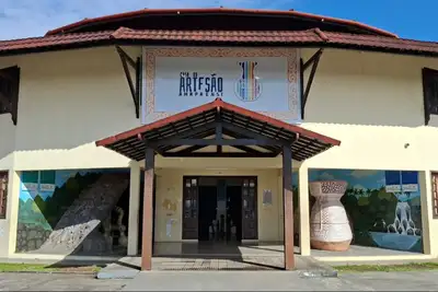 notícia: Com incentivo do Governo do Estado, alunos do Cândido Portinari expõe obras artesanais na Casa do Artesão