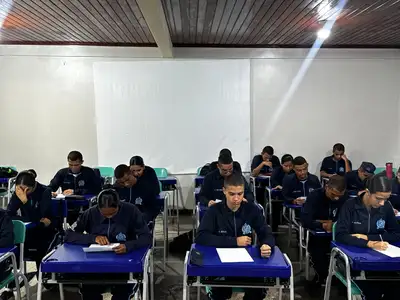 notícia: Escola Antônio Messias garante metade dos classificados do Amapá na 2ª fase da Olimpíada de Português 2025