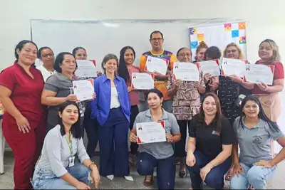 notícia: Moradores do Residencial Macapaba concluem Curso de Cuidador para Pessoas com Autismo, promovido pelo Governo do Amapá