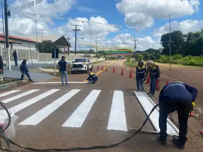 notícia: Governo do Amapá conclui 28km de sinalização viária em Mazagão em preparação para a Festa de São Tiago